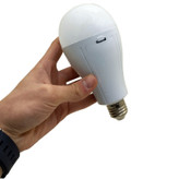 چراغ اضطراری شارژی